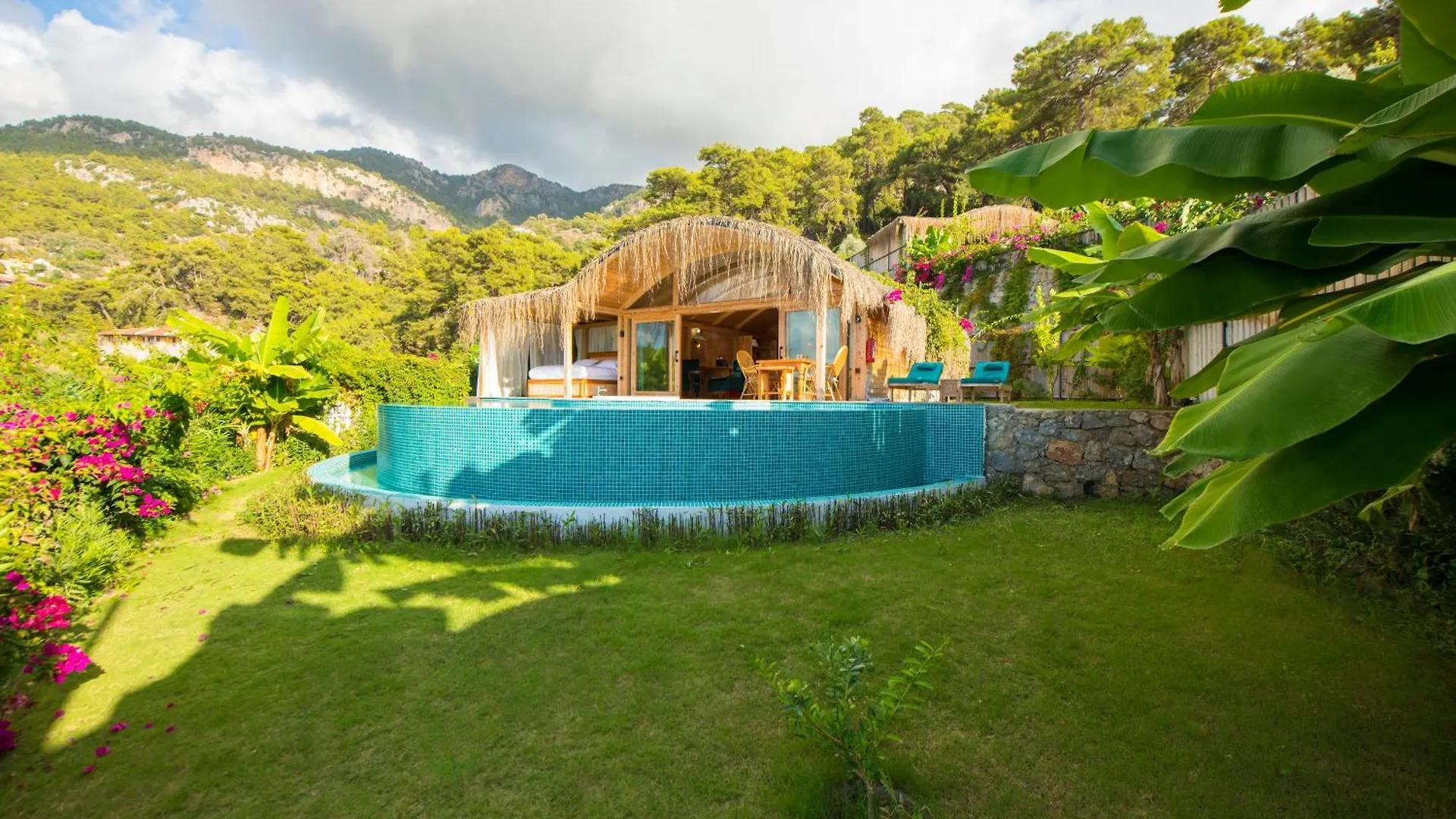 Hotel Seaview Faralya Camping