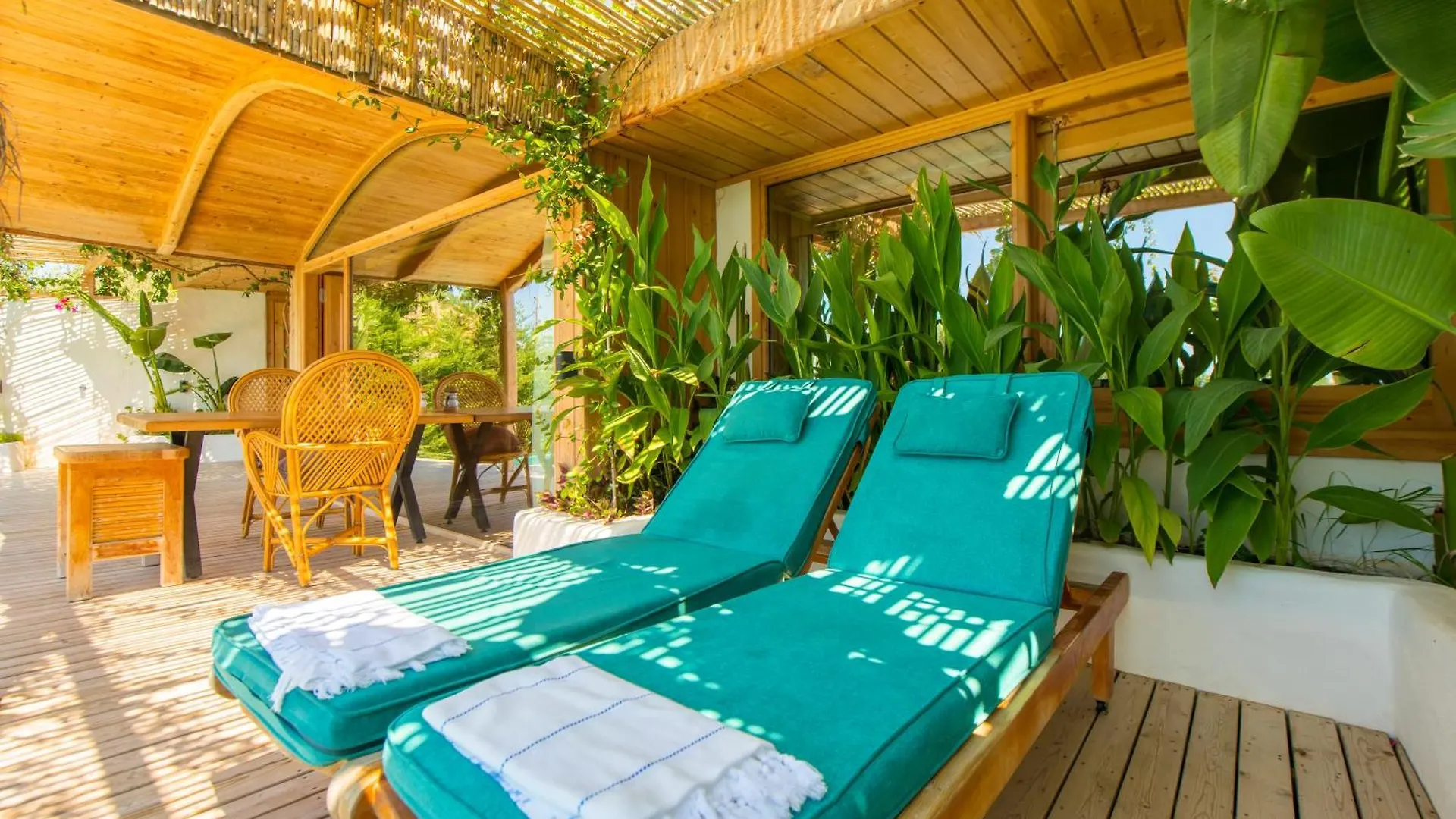 Hotel Seaview Faralya Camping