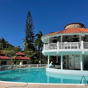 palms-lounge-cabarete.comcaribbean.com/