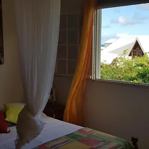 Ti-colo , Sainte-Anne (Grande-Terre) Guadeloupe